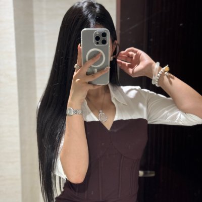 Berry_MHG's profile picture. 🎾I can serve the ball on the sports field, 🛍️I can go crazy in the mall, 🧘‍♀️I can act calm during yoga