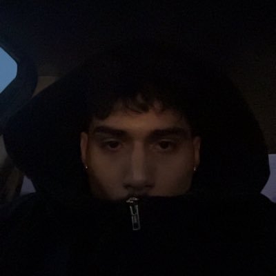 vetement00's profile picture. 