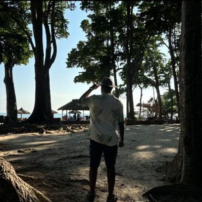 figuring out what to do next | Building @calchatai (300$ ARR) prev resident @_TheResidency prev built @recruitr_ai| Emergent Ventures Fellow