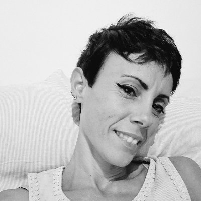 Ieri è storia,domani è un mistero,oggi è un dono.Ecco perché si chiama presente
Andando Vedendo ,ogni lasciata è persa