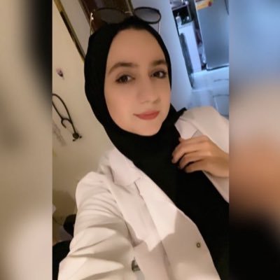 From Aleppo 💚🤍🖤| intern doctor kA hospital♥️🩺👩🏻⚕️| Stars can't shine without darkness 🌌✨