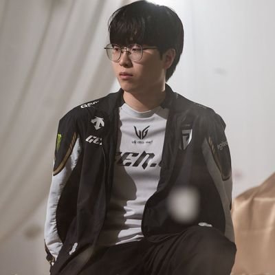 nolael0l's profile picture. https://t.co/QXykRzWuBT
#GenGWIN
🐸 Kiin