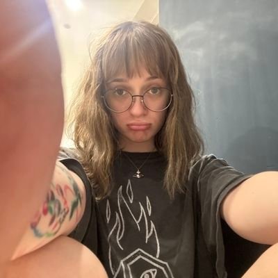 she/her🥰 just your average Girl Next Door 🤗 shy until you get to know me🥺