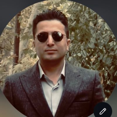 تحلیلگر فضای اطراف خودم هستم