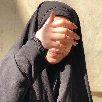 PegahMaktabi's profile picture. صلح همیشه لبخند نیست...
