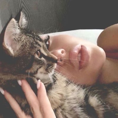 angeelrere's profile picture. riri’s comfort zone