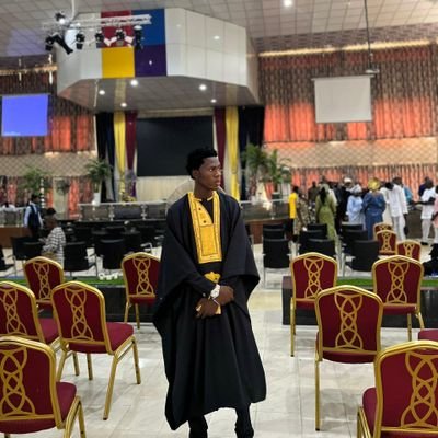 he_is_olamide's profile picture. omo