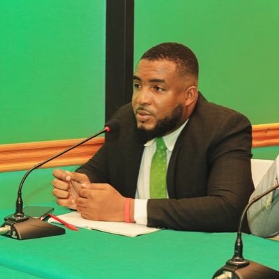 DoriceLeck's profile picture. Professeur de philosophie, juriste, écrivain.                                            Parce qu’une nouvelle Haïti sera . @sapere aude. #mon Dieu est capable.