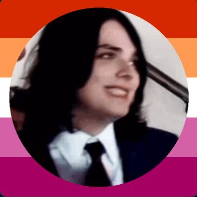 MO0NBUTT's profile picture. 18 || byi- read straw page! || phillie on duty || #1 drugstore perfume fan || @MO0NBUTTPR1V