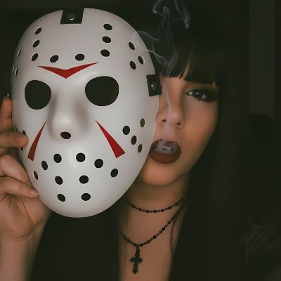 🕯️ Live Tue, Fri & Sun
🧛♀️ Mikaela & Sable Main | DBD
🕸️ Horror Content + Cosplay
🇵🇷 she/her | 💍🏳️🌈♐🎃