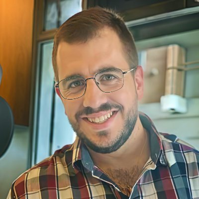 Informático de profesión. Español de nacimiento. Marido de vocación. Ah! y del @Atleti
¿Mi otro yo? --{ @CoachPorrinas }--