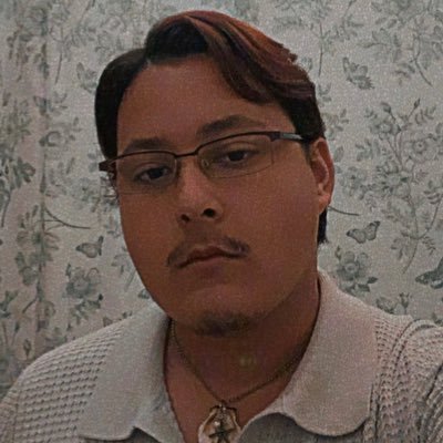 x_Starbabe_x's profile picture. ｡ﾟﾟ･｡･ﾟﾟ｡……….…..…………………………….….………………….…… ﾟ。 | Max | 21 | He/Them | Artist/Doll Collector | ……･｡･ﾟ…………………………………………..