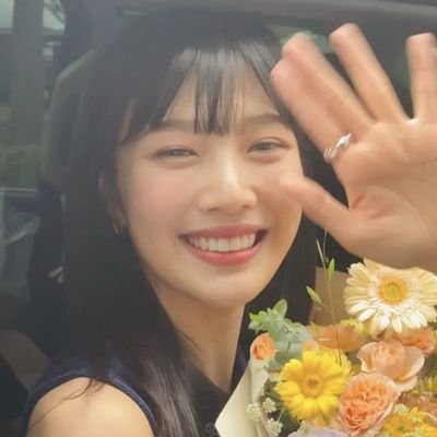 @inneruined sis εïз
the 𝘃𝗼𝗶𝗱 control 𝗺y l̶i̶f̶e̶! ─── (m̶̶̲u̶l̶t̶i̶)
doramas 、books 、novelas / bsky: jbheartx
