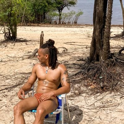 Um carioca perdido no Amazonas

https://t.co/0sdaiJCeaJ