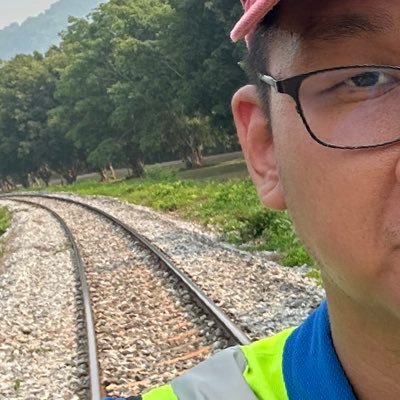 タイで 🚃 エンジニアやってます| 3か国語喋れますが、どれも苦手|🌸日本に10年間留学 🗼附高62→🍜Kyudai Mech→🇹🇭|📷 鉄動画 📝 ブログは @worketa_thjp