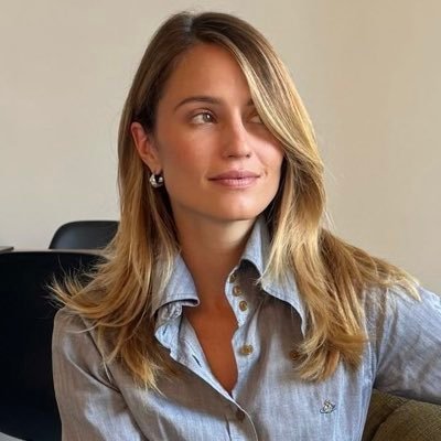 no pódio montado pelo público você (positions) nunca saiu do primeiro lugar