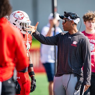 | DB Coach| @MSUBeaversFB Provine HS Alum/ Minot State Alum