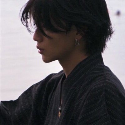 EjgfE22350zj's profile picture. 男，Radiologist