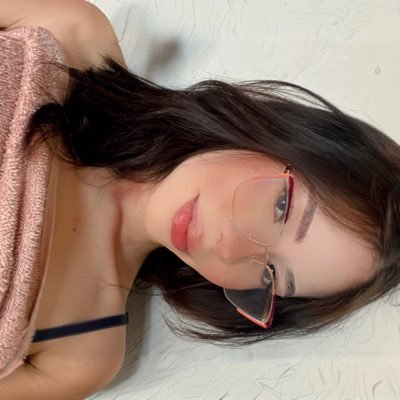 hunazinha's profile picture. 