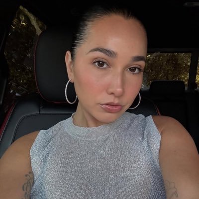 clarah213's profile picture. am here to make friends 😂❤️