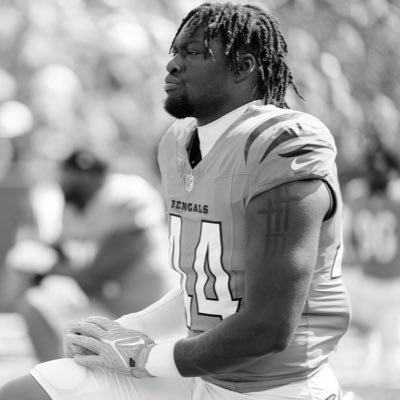 God, family, and life one small step at a time‼️ LB for The Cincinnati Bengals 🐅Isaiah 41:10