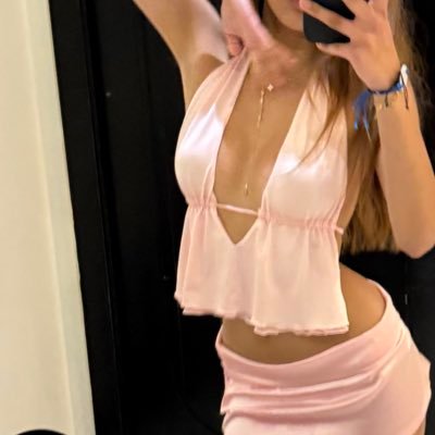 gunnr4wings's profile picture. girly burner 😛