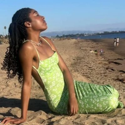 amiramuhammad16's profile picture. 