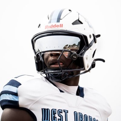 @DanielLewis_QB