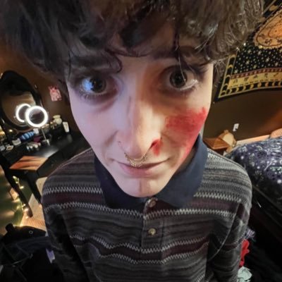 grimvvalker's profile picture. got locked out of my old account 💔 i miss my oomfs