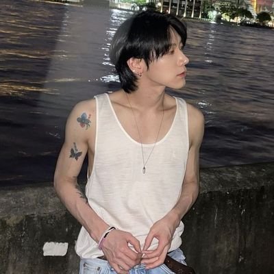 luucky_gem's profile picture. 🥑🌊
seeun ult !!
roady atiny & to moon