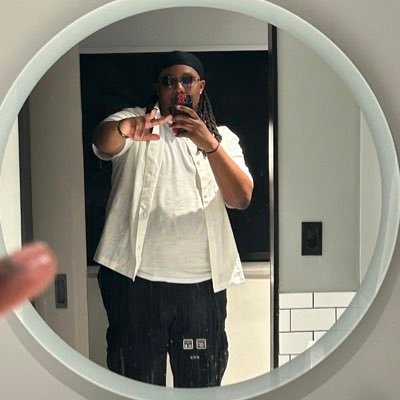 dbdez13's profile picture. YESSIRSKEE ✊🏾