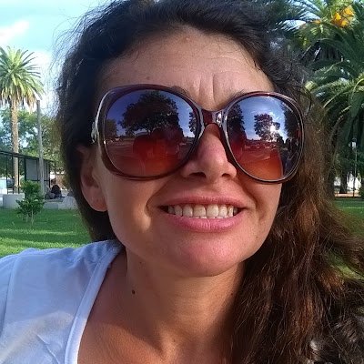 anyalmada35's profile picture. 