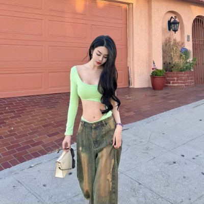 Entrepreneur. If I were you, I would totally adore me. #fashion # motivated #naturelover NO Porns