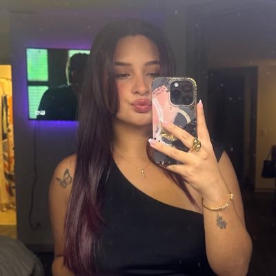 isaarodriguezzz's profile picture. 25 // 🇨🇴