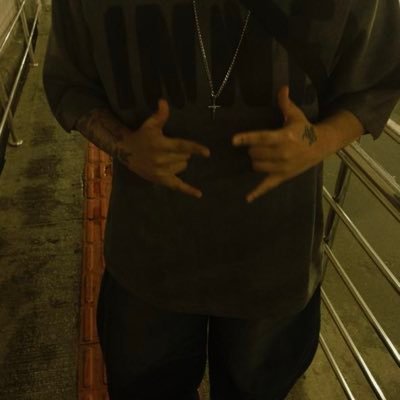 eaemarianaaa's profile picture. we're on a powerful psychedelic and you're going to die