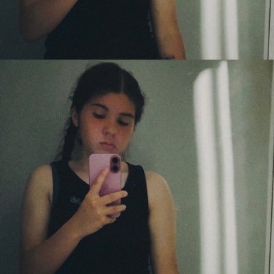 aaanngggiiee's profile picture. this deluxe is all cap ts is not real