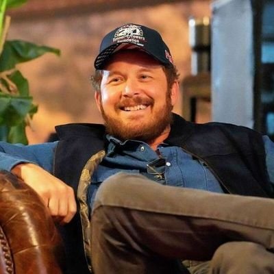 Tom9088's profile picture. yellowstone