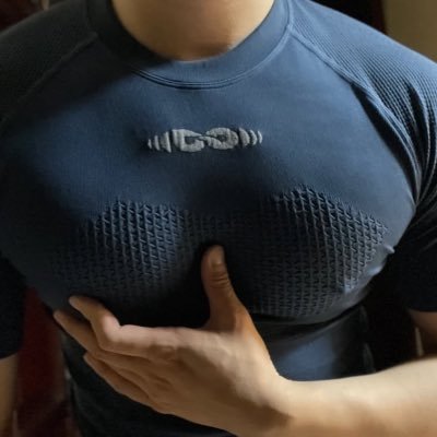 kkkapapa's profile picture. 