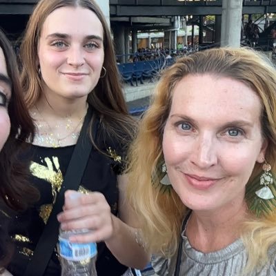 ifyoumusk99's profile picture. wife mom catholic ✝️ . professional gardener.
