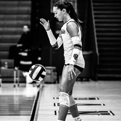 MollyArnold_vb's profile picture. Class of 2026 | L/DS | Owensboro Catholic High #0 | LWU ‘30 Commit | 5’5” 122lbs | NCAA ID# 2401189295