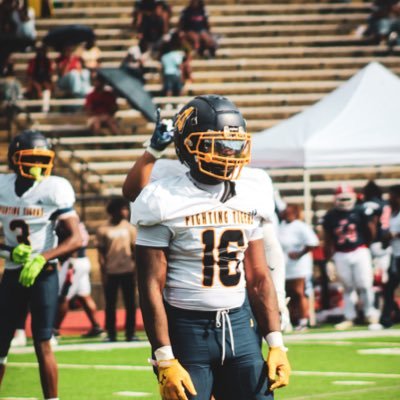 students ATH : OLB /MLB Height:5”10ft|Weight: 205 | DEC 25” grad | gmail: bjeremiah617@gmail.com phone : 706-881-2398