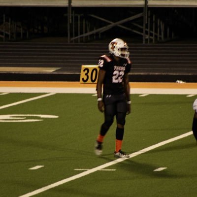 MatthewBiv85686's profile picture. student athlete 🏀🏈🏃🏽          class of 27 god first