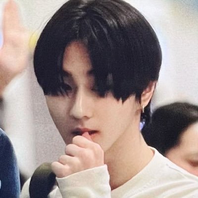 shnfure's profile picture. @jnkmsgf 🍙