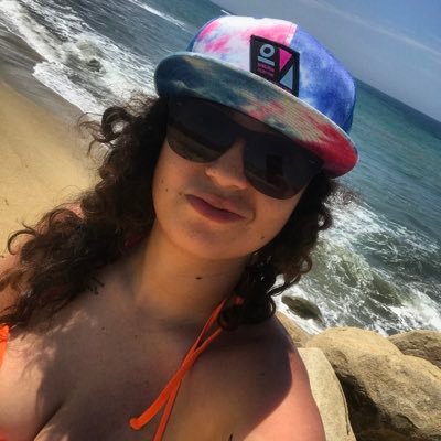 GenessisGlez's profile picture. exploradora,Divertida, en constante crecimiento y apasionada por la vida, amante Del Mar y la naturaleza, 🌴🏝🏕🏔💕🏳️‍🌈👭🏻