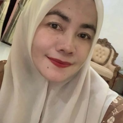 Akun ini aktif jika pemilik nya sedang gabut Tweet Random,Akun mak² Bawel Follow & follback hanya untuk yg satu server