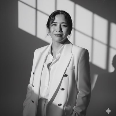 Periodista. 📱💚🙋🏻♀️
Jefa de Redacción en @wiredenespanol 🤖
Integrante de la @red_mpc 🧬
Antes @el_pais + @entrepreneur 🗞
El futuro es hoy. ✨🛸 👾