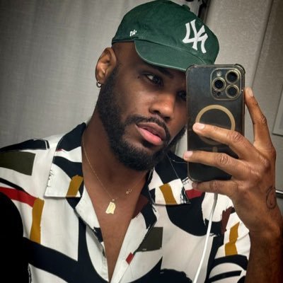 Content Creator | Southern Gentleman | Aquarius | Beyhive | Snack Enthusiast