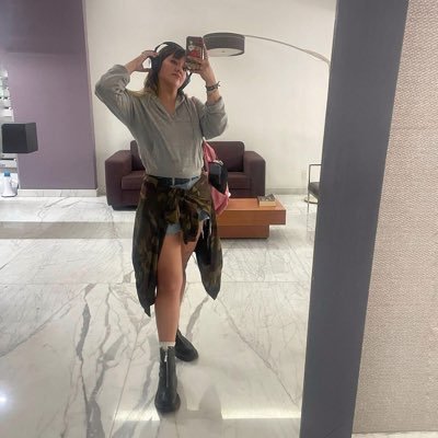 Soy un personaje de Tim Burton al ritmo de Los Mesoneros 📍🇲🇽 🧘🏼♀️🎵✈️🌊📸📚🛸☕️🍟