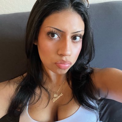 bunnyon1ine's profile picture. 