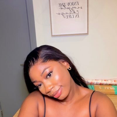 Founder @mercyhomes_ | BSc: Finance First Class | MSc: Financial Technology 🌸